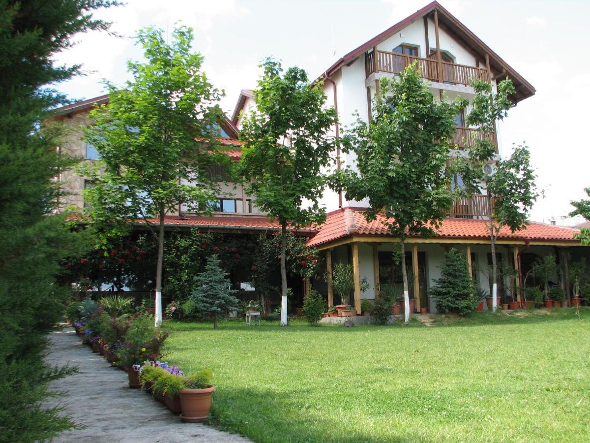 Семеен Хотел Къща Тодорови Stara Zagora Exterior photo