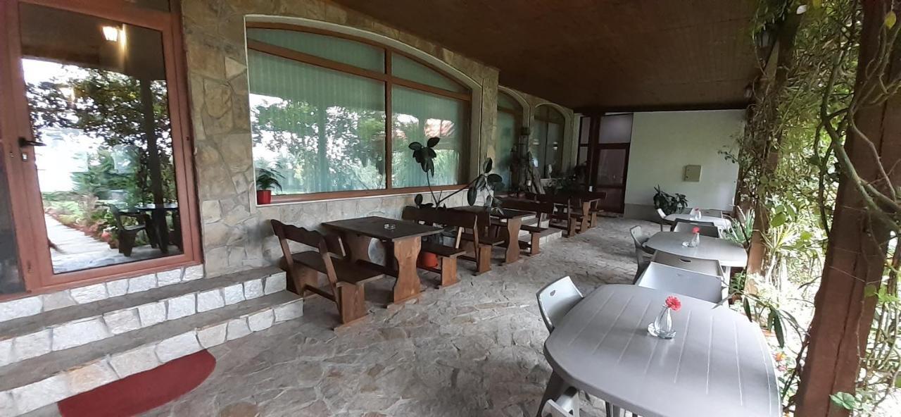 Семеен Хотел Къща Тодорови Stara Zagora Exterior photo